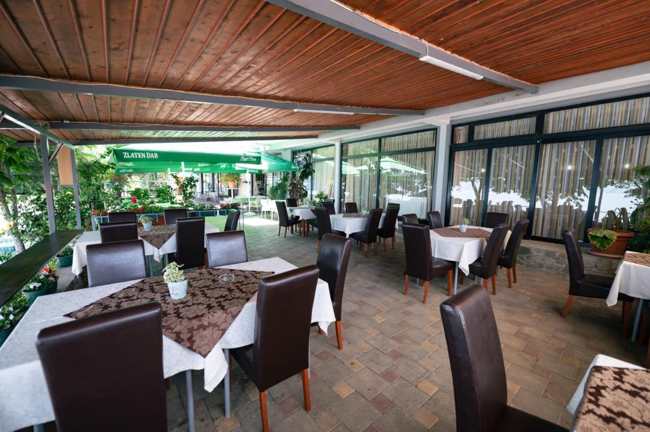 Hotel Holiday-M Ohrid Exteriör bild