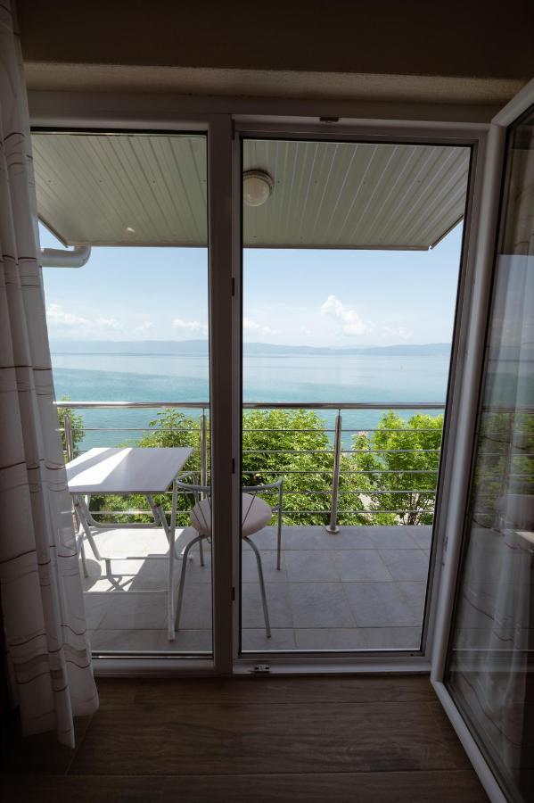 Hotel Holiday-M Ohrid Exteriör bild