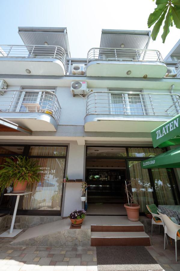 Hotel Holiday-M Ohrid Exteriör bild