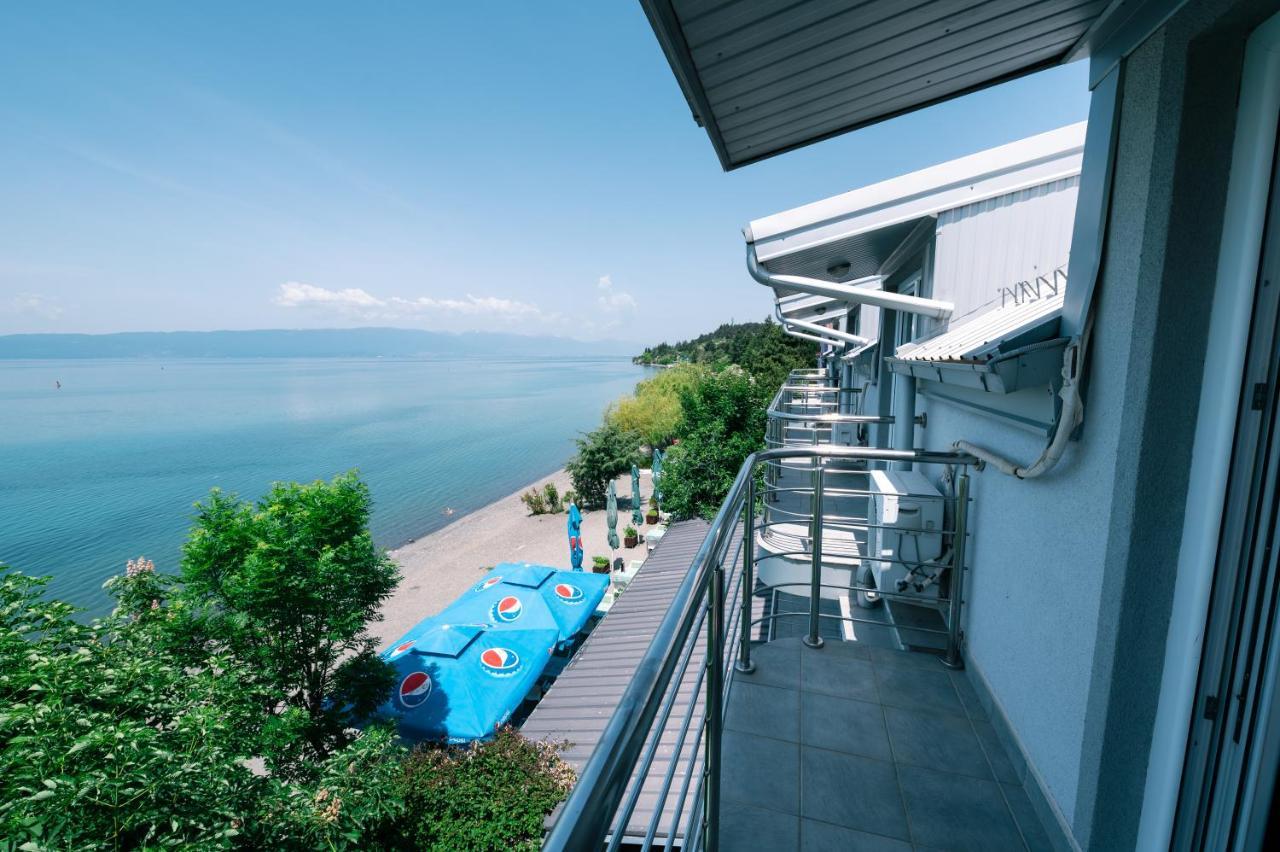 Hotel Holiday-M Ohrid Exteriör bild